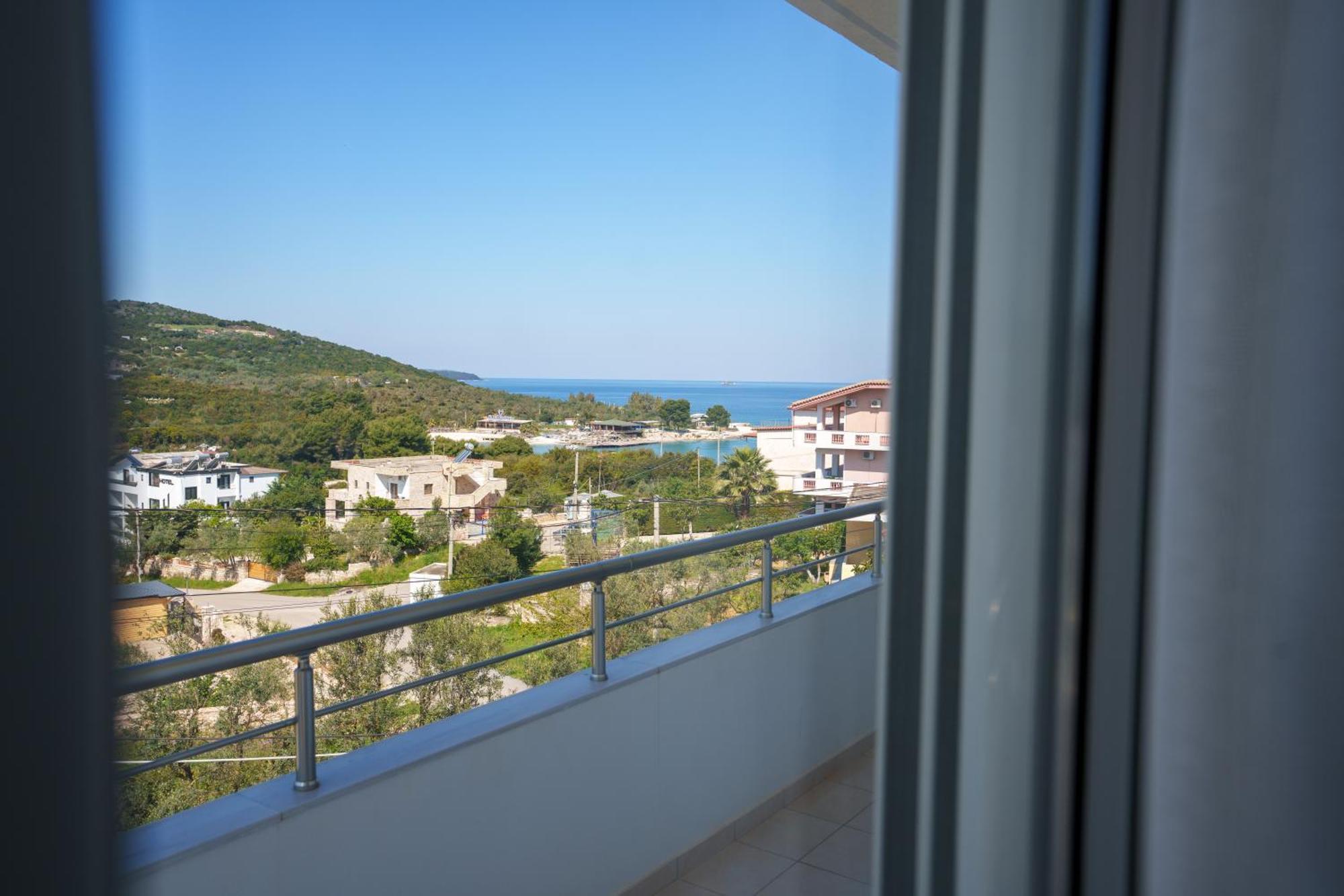 Near The Sea Apartments Nano Ксамил Экстерьер фото